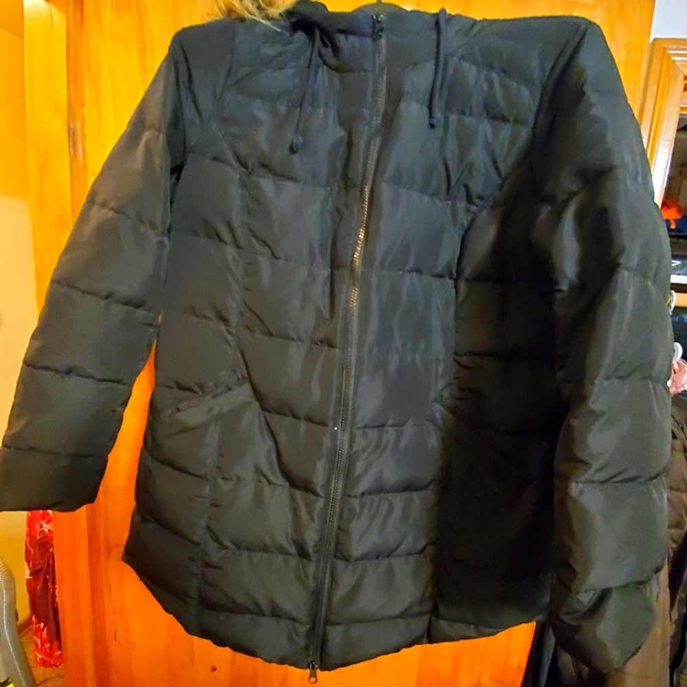 Ruff Hewn Womens 1X Black Down puffer jacket faux fur trim hood w/zipper closure